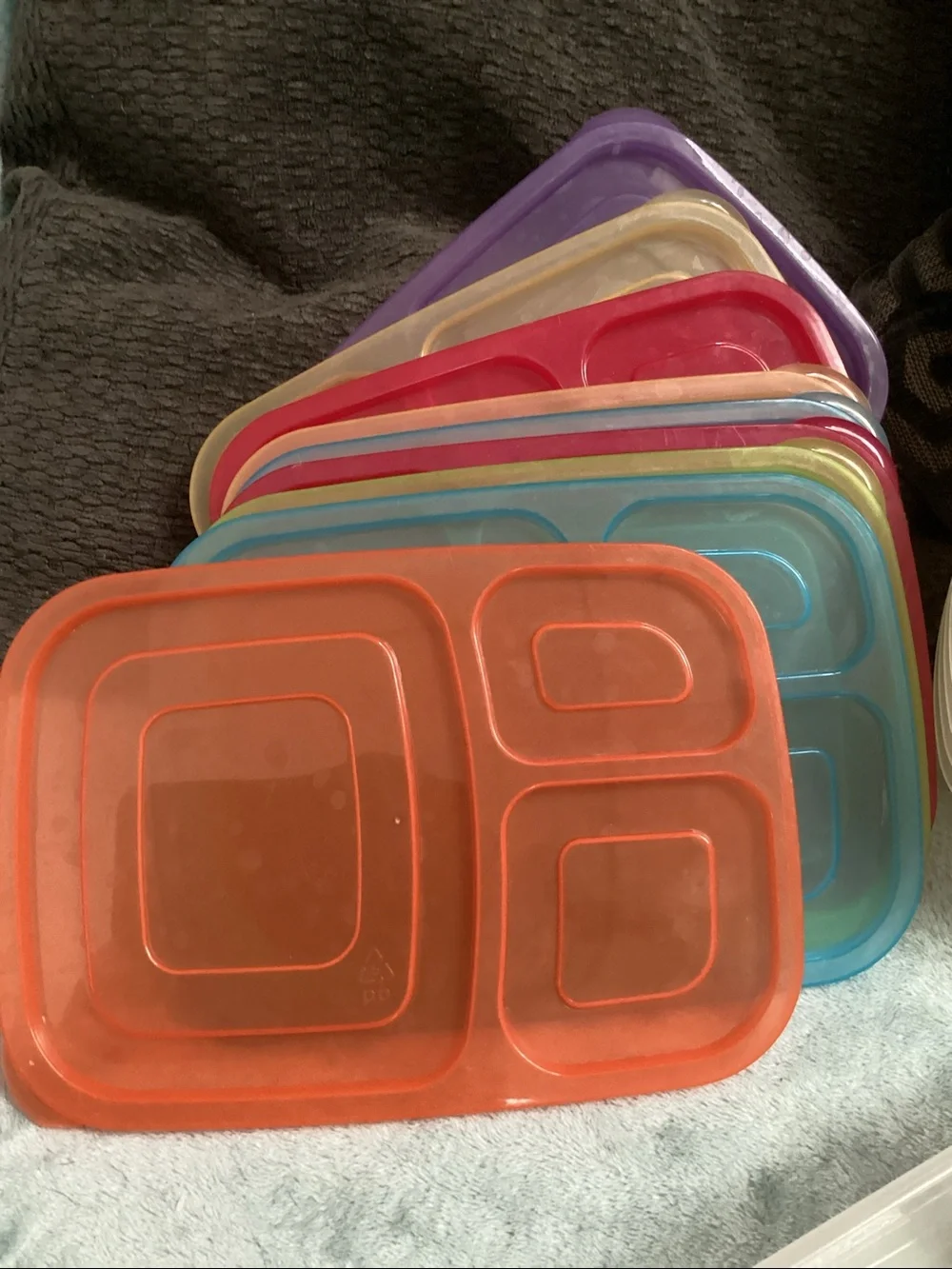 Reusable Plastic Meal Prep divided Containers with Colorful Lids - Set of 9
